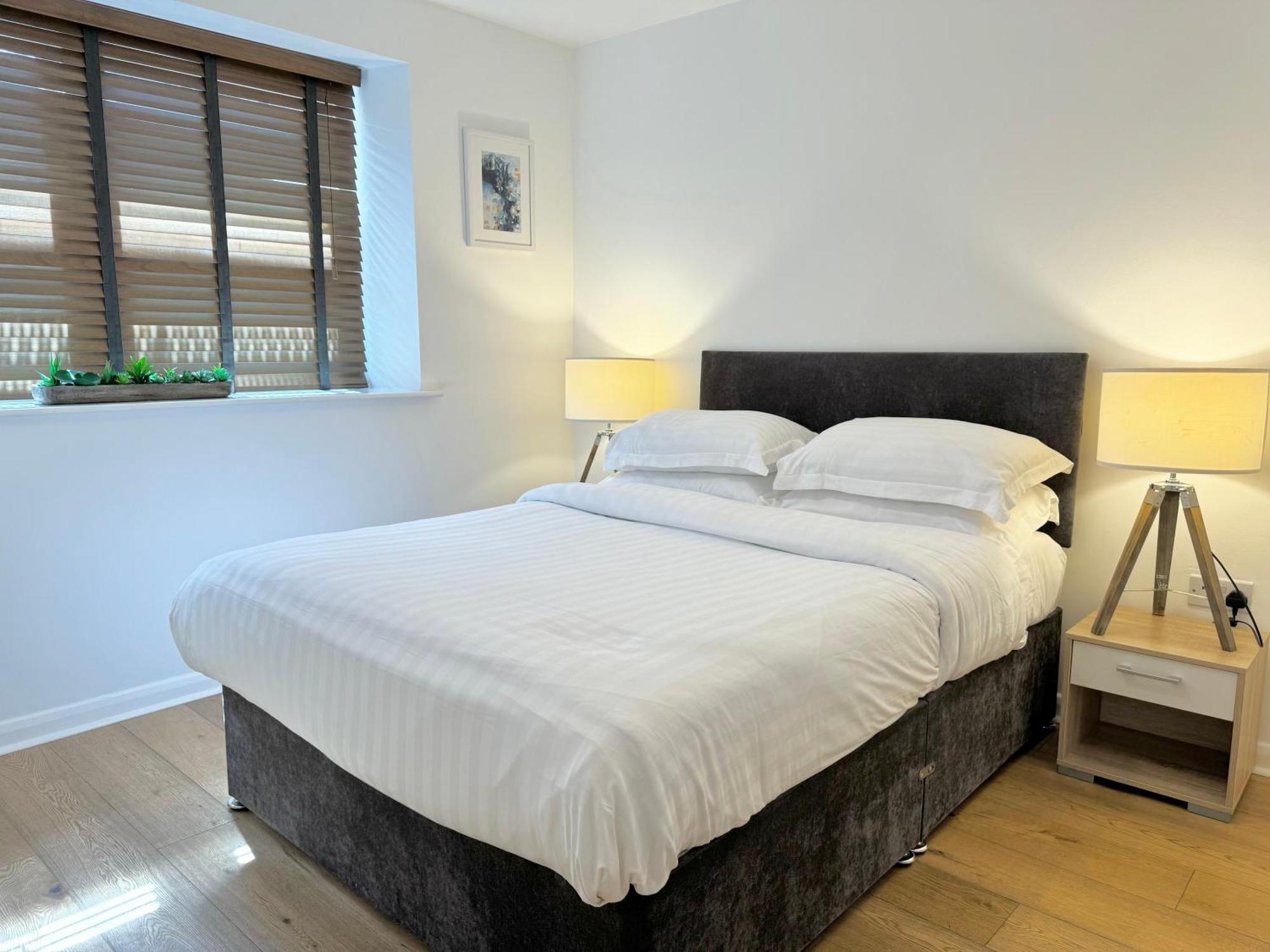 Nordic Suites Ulverston Bagian luar foto