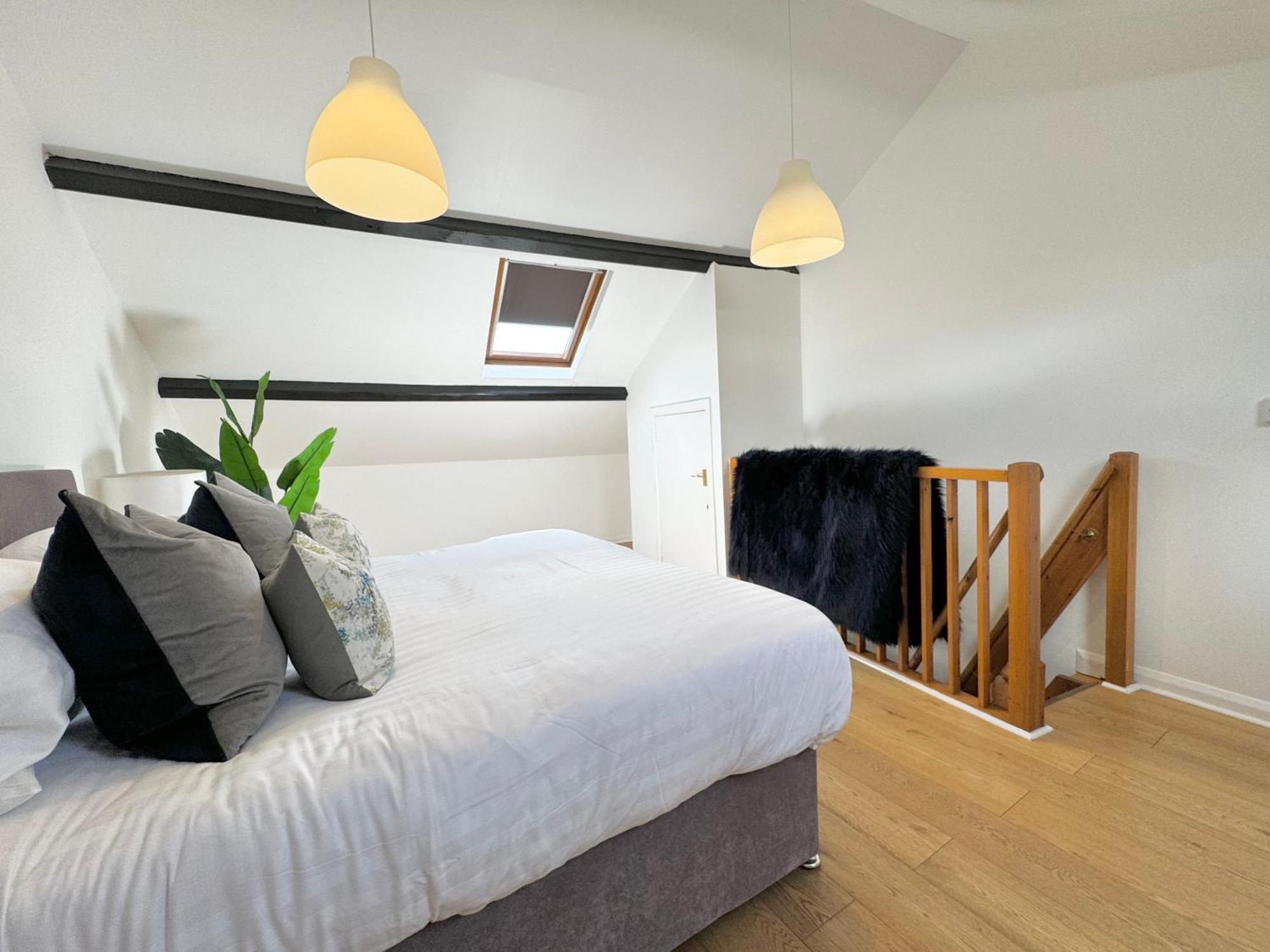 Nordic Suites Ulverston Bagian luar foto