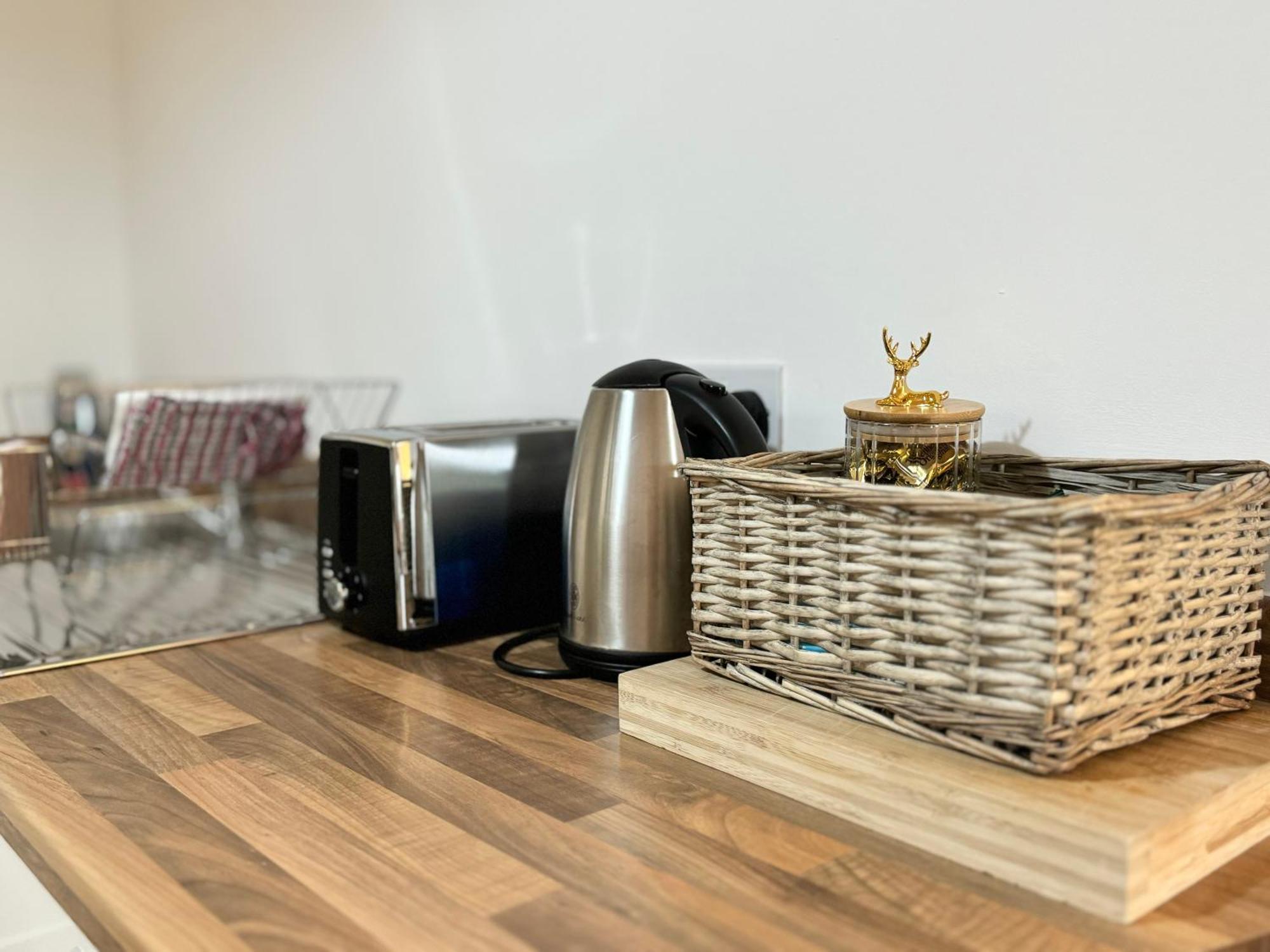 Nordic Suites Ulverston Bagian luar foto