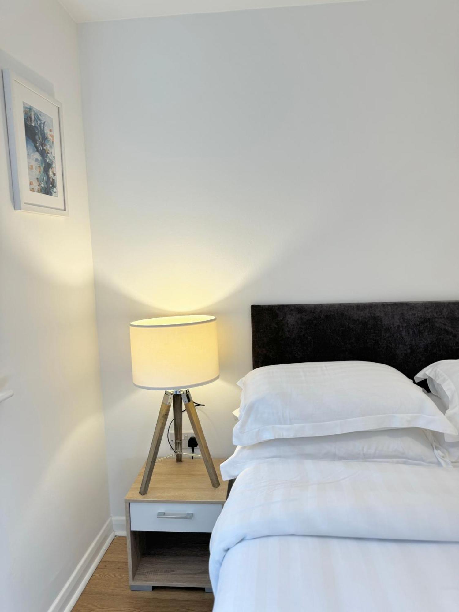 Nordic Suites Ulverston Bagian luar foto